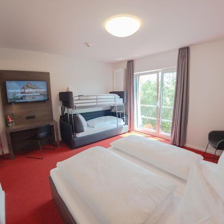 Havenhostel Stade - Hotel Экстерьер фото